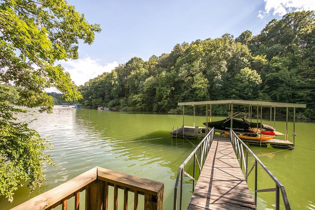2144 Ridgeview Run Lynchburg, TN 37352 - Photo 2 of 29 a view of a ocean from a balcony