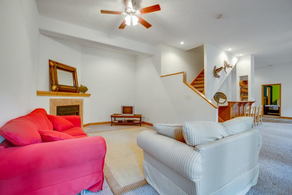 2144 Ridgeview Run Lynchburg, TN 37352 - Photo 22 of 29 a living room with furniture and a flat screen tv