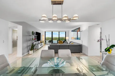 $949,000 | 2003 North Ocean Boulevard, Unit 904, Boca Raton, FL 33431