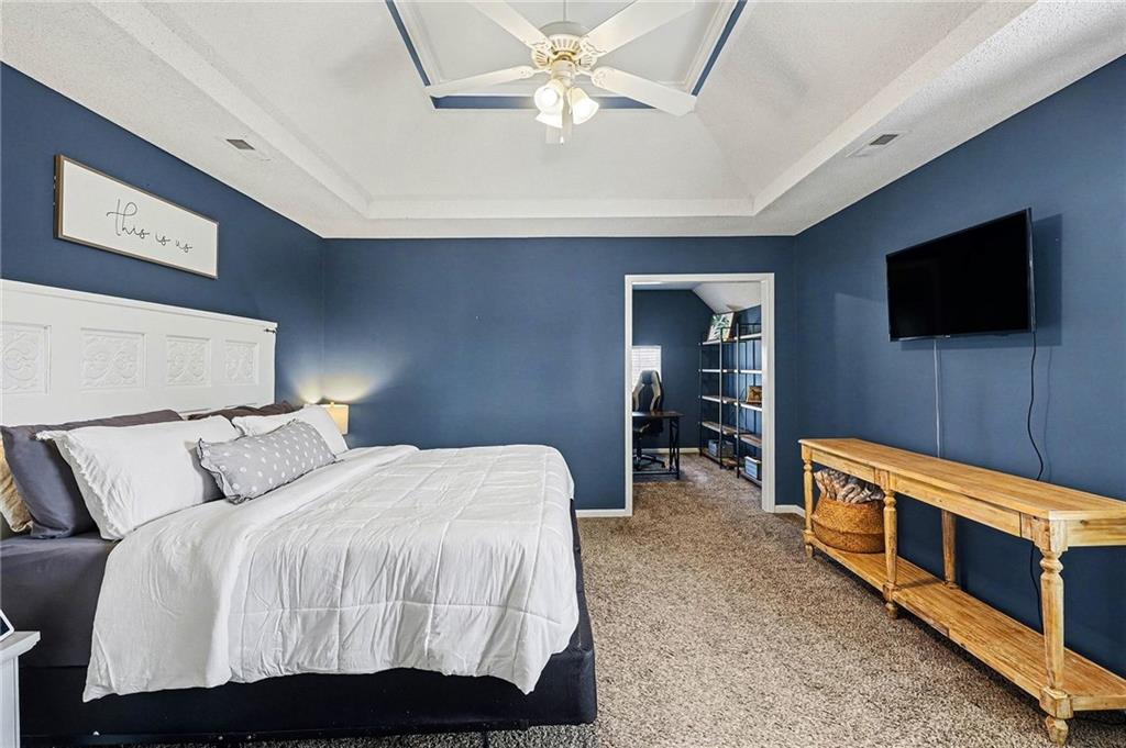 527 Bluebird Street Gardner, KS 66030 - Photo 2 of 37