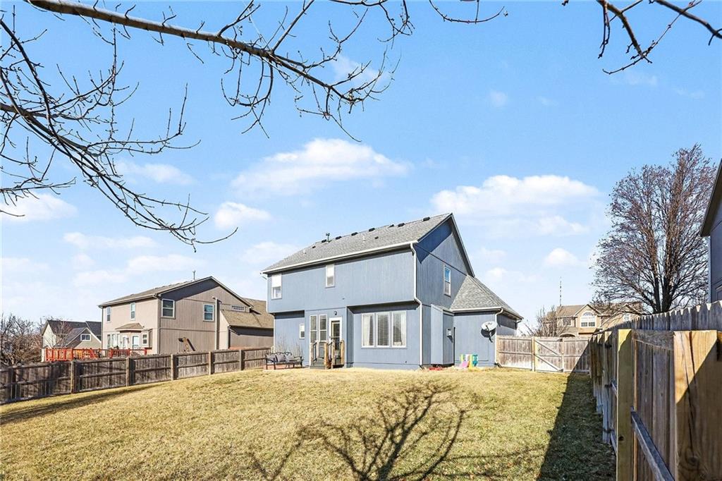 527 Bluebird Street Gardner, KS 66030 - Photo 27 of 37