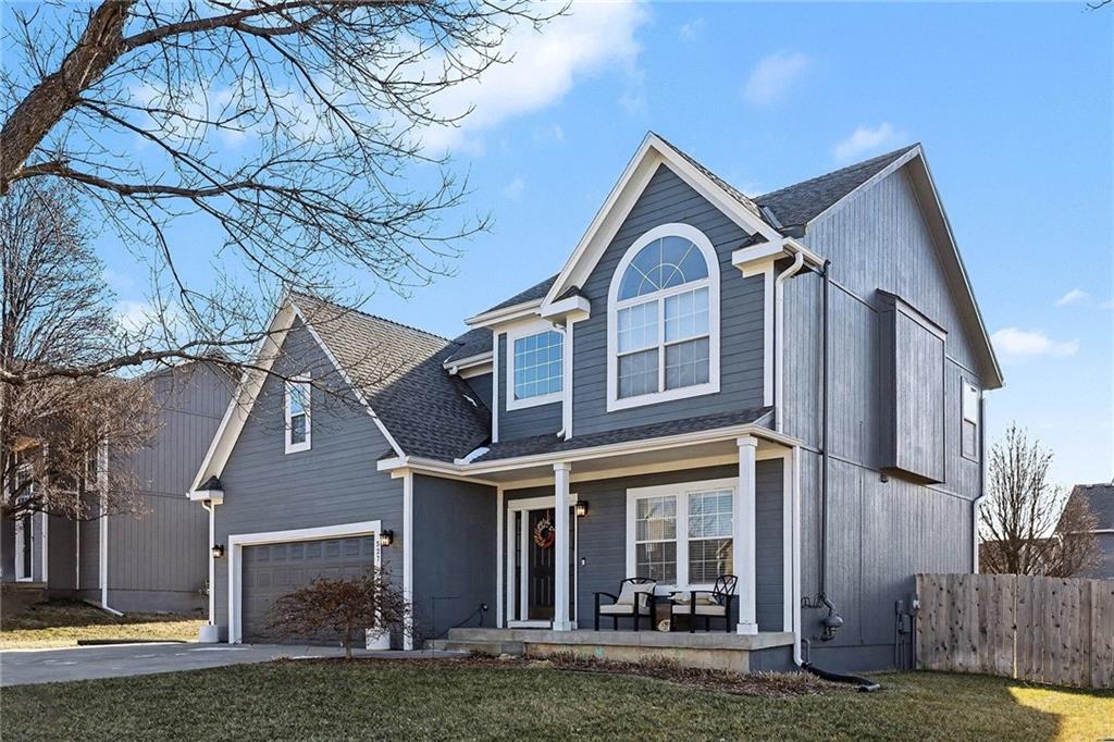 527 Bluebird Street Gardner, KS 66030 - Photo 3 of 37