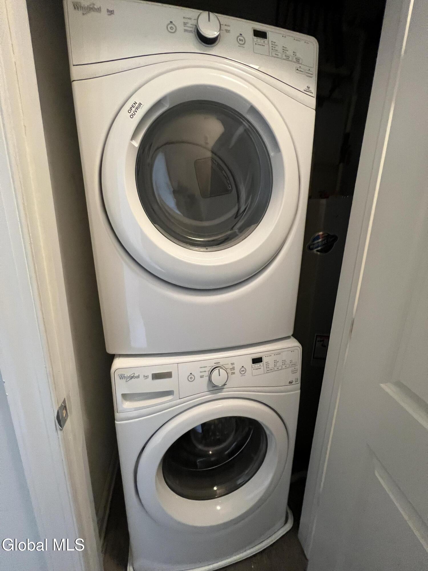 733 Broadway, Unit 209 Albany, NY 12207 - Photo 12 of 22 Washer/Dryer