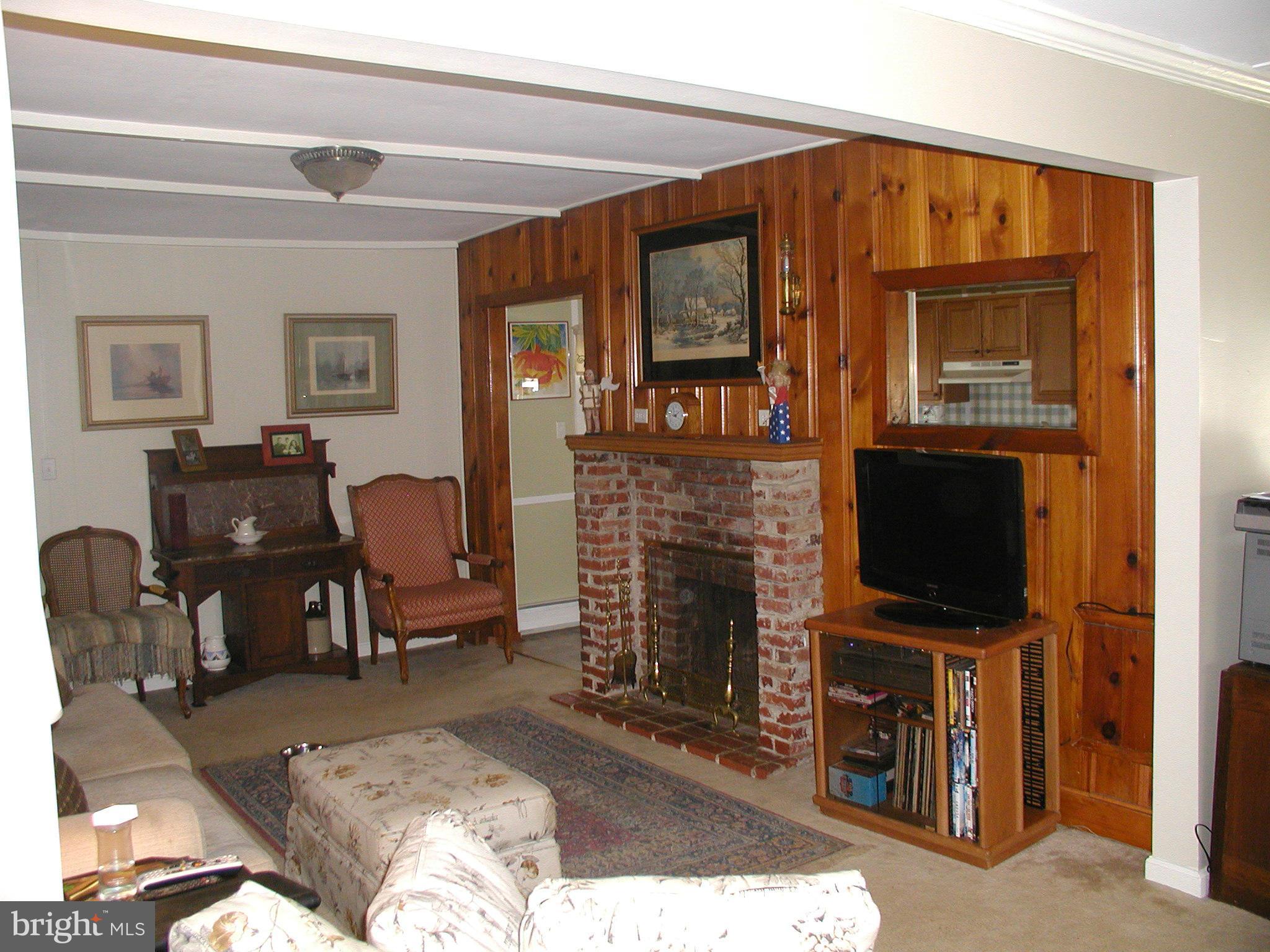 17469 Audrey Road Cobb Island, MD 20625 - Photo 4 of 27 Family Room