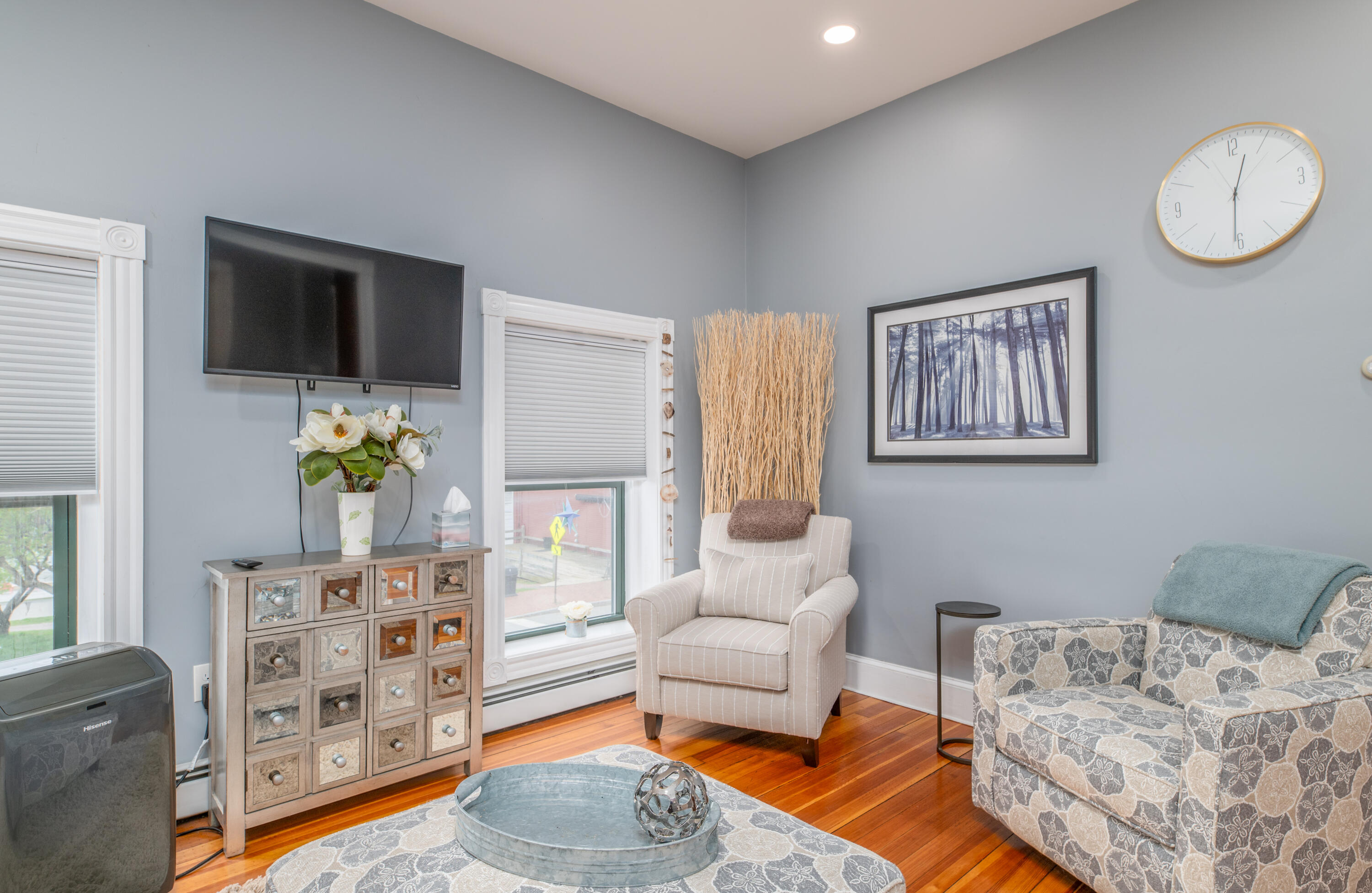 89 Water Street, Unit 2 Hallowell, ME 04347 - Photo 18 of 30 Livingroom