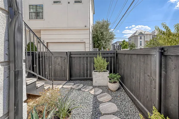 $3,500 | 2516 Bevis Street, Houston, TX 77008