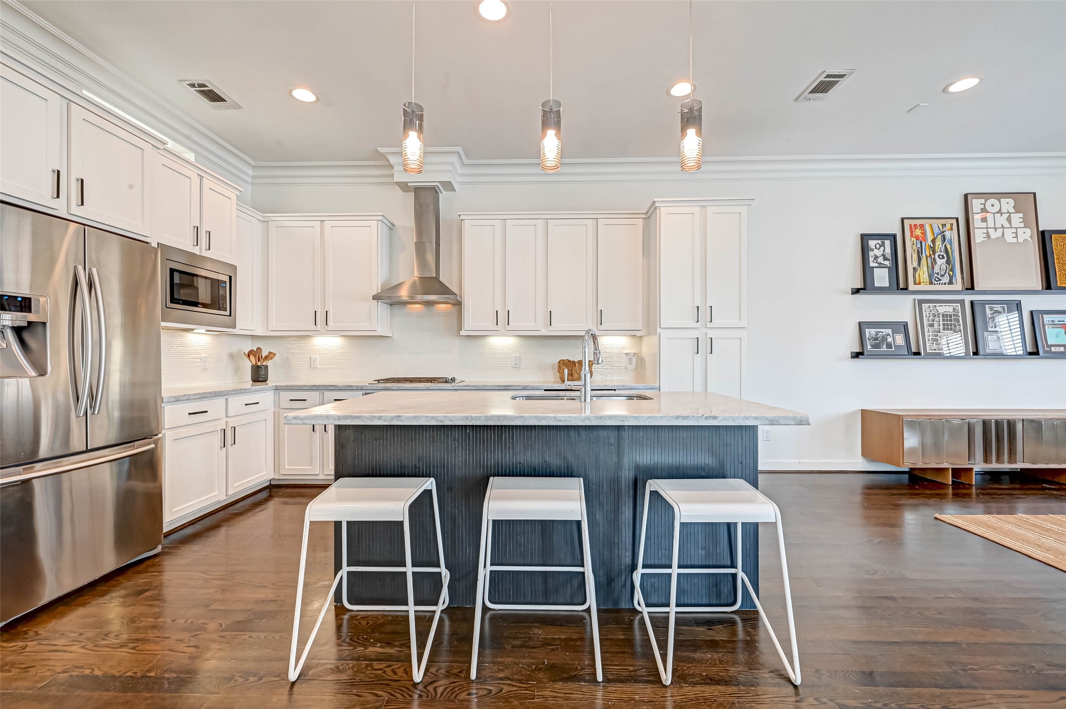 2516 Bevis Street Houston, TX 77008 - Photo 5 of 36 Fabulous kitchen has marble counters