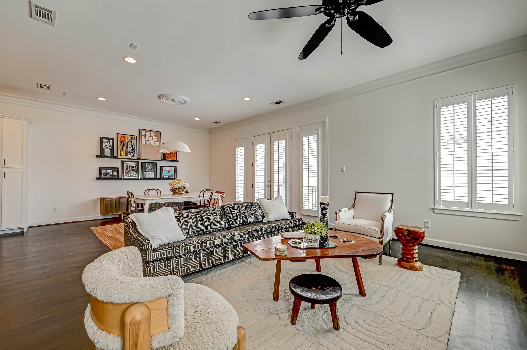 2516 Bevis Street Houston, TX 77008 - Photo 9 of 36 French doors lead to the balcony