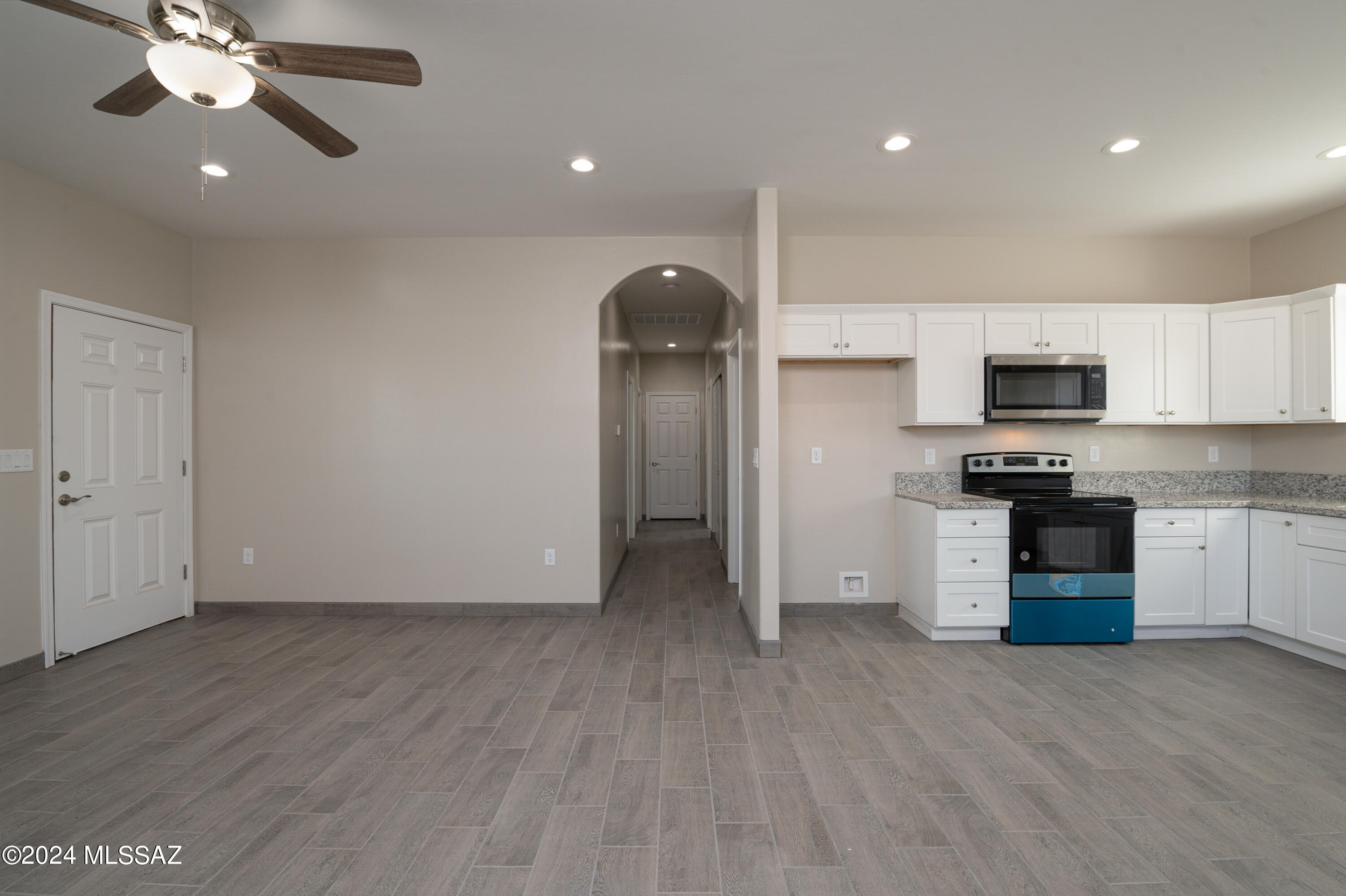 972 West Silverlake Road Tucson, AZ 85713 - Photo 5 of 26 Gallery Image 5