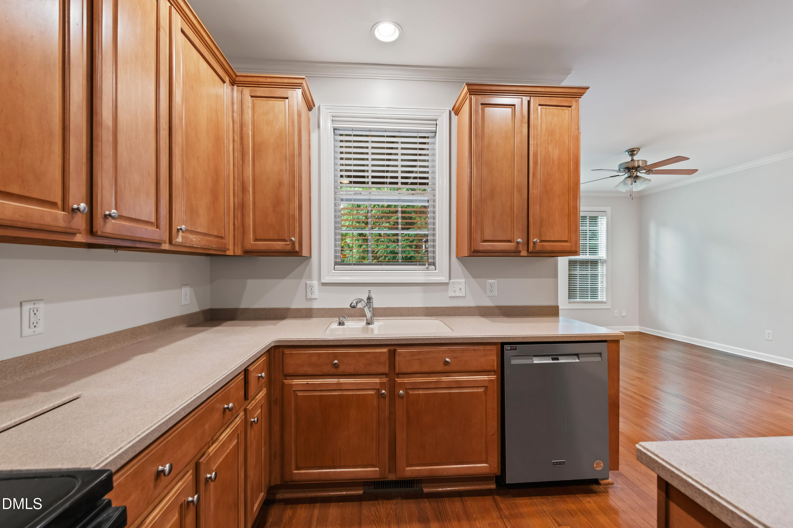 3645 Edgemont Drive Raleigh, NC 27612 - Photo 8 of 33 DSC_0471