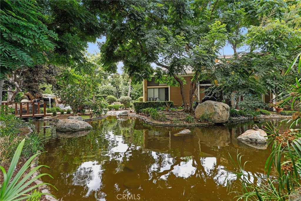 162 Pineview Irvine, CA 92620 - Photo 32 of 35 a view of lake