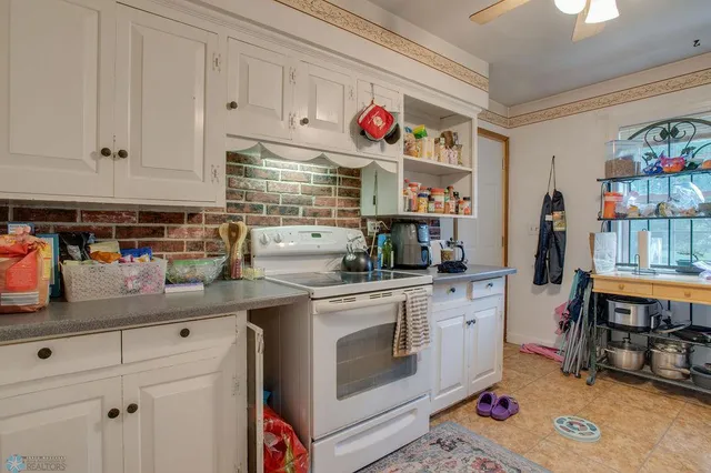 $285,000 | 1501 13th Street South, Moorhead, MN 56560