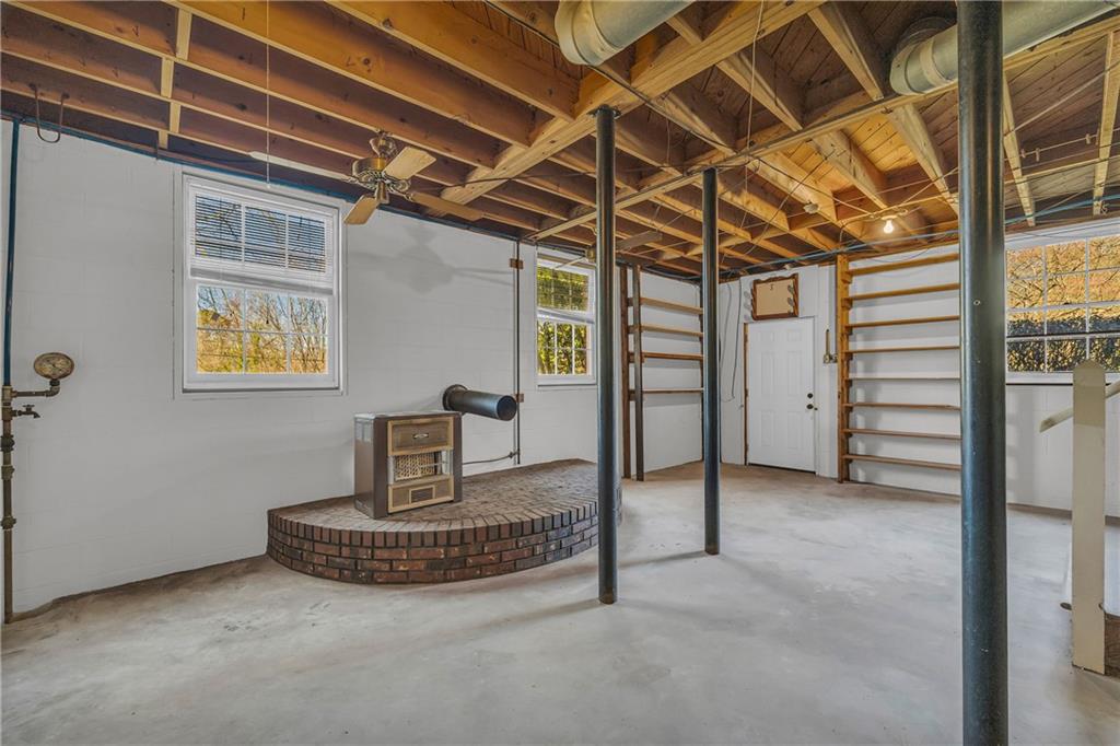 421 North 5th Avenue Winder, GA 30680 - Photo 32 of 49