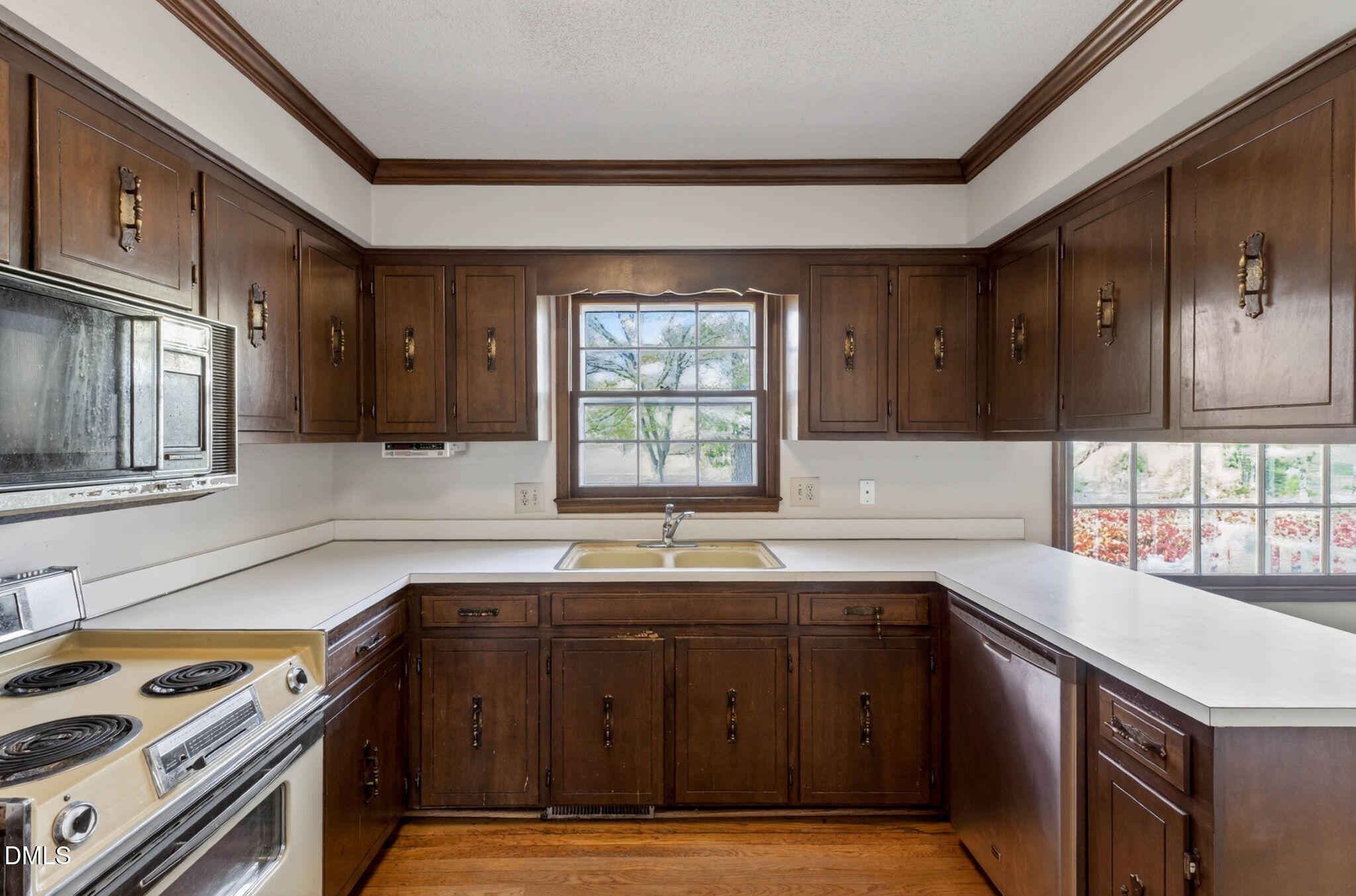 3001 Glen Burnie Drive Raleigh, NC 27607 - Photo 14 of 54 26-web-or-mls-3001 Glen Burnie Dr - 26