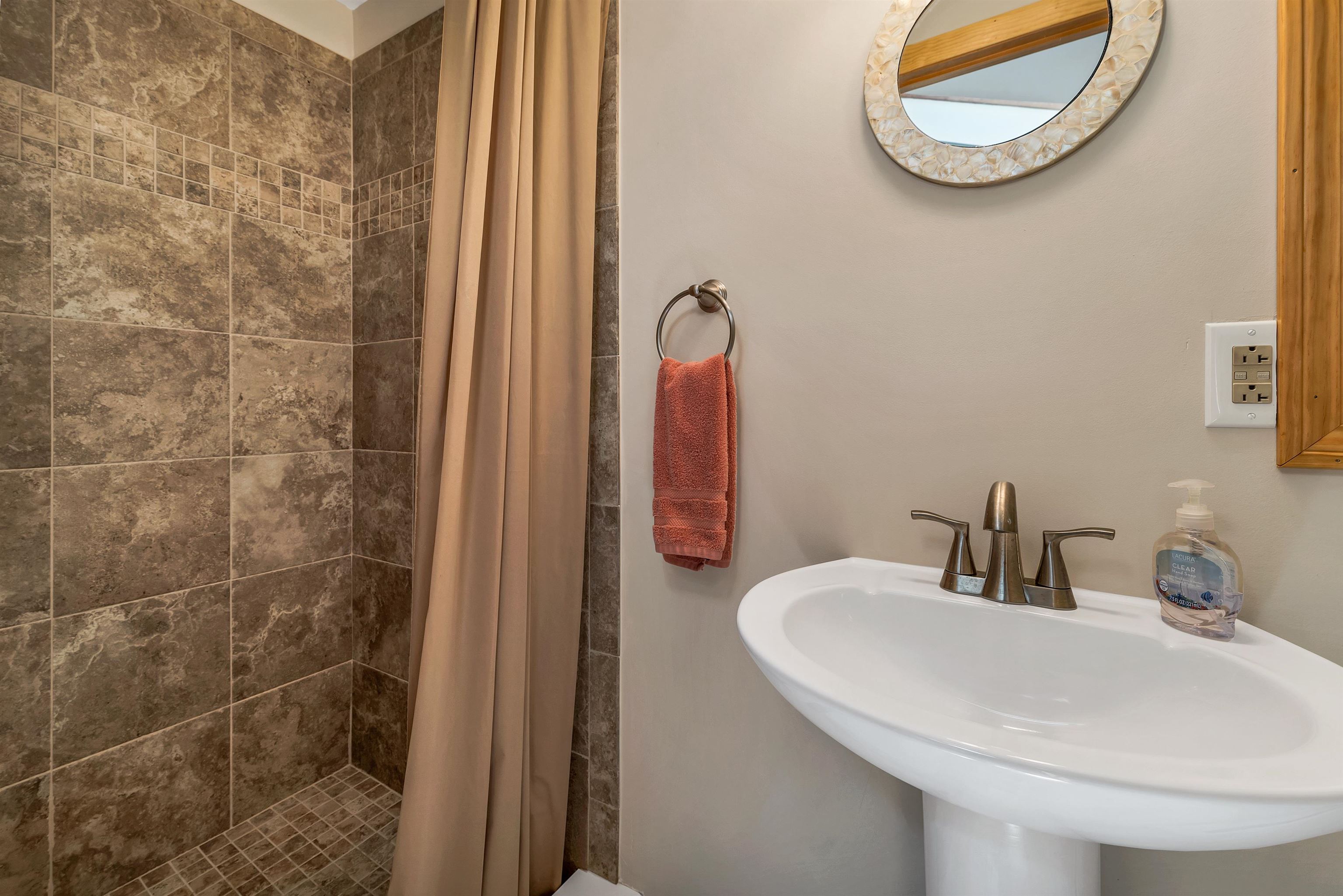 43 Castle Shore Road Moultonborough, NH 03254 - Photo 32 of 58 Gallery Image 32