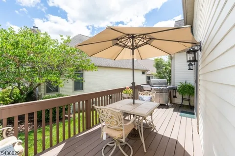 $575,000 | 3 Troon Drive, Newton, NJ 07860