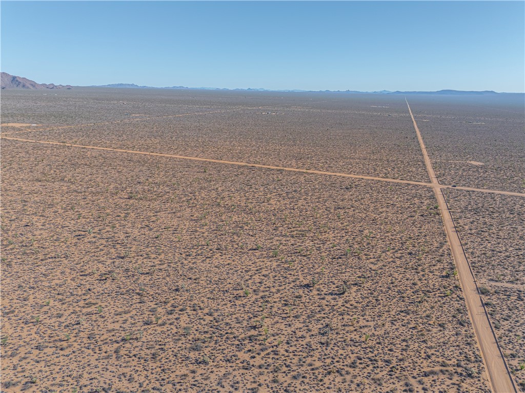 242-03-004 South Sundance Kid Road Yucca, AZ 86438 - Photo 12 of 19