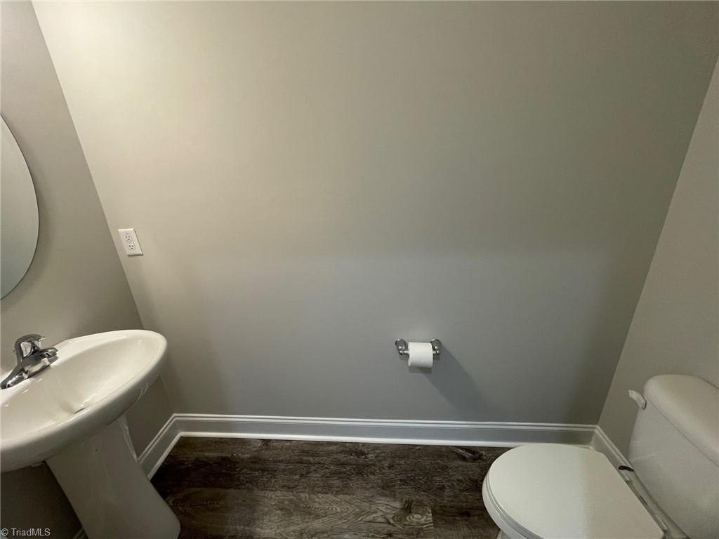 830 Riley Lane Greensboro, NC 27455 - Photo 8 of 24