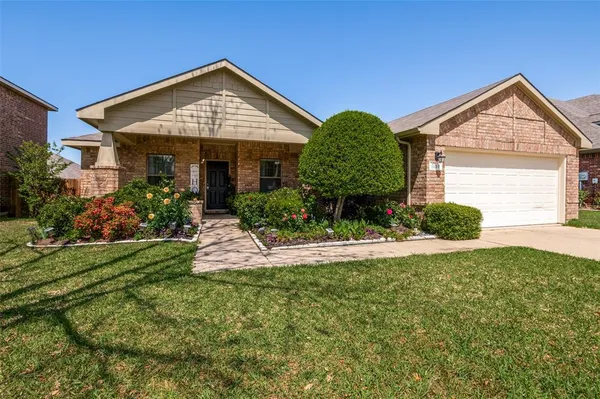 $349,999 | 1107 Inglewood Drive, Mansfield, TX 76063