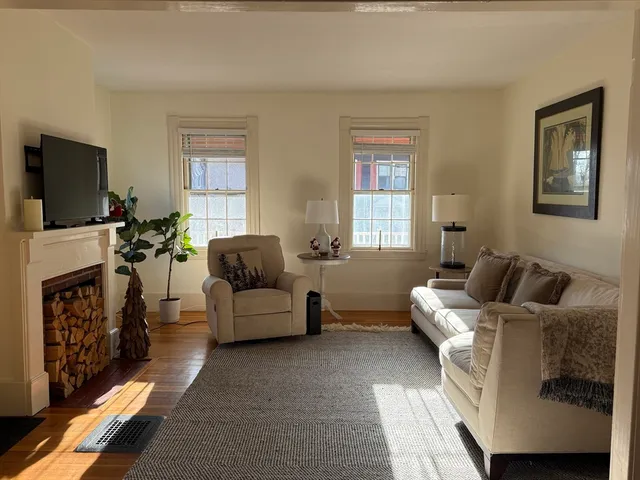 $2,700 | 15 Claremont Terrace, Unit 15, Swampscott, MA 01907