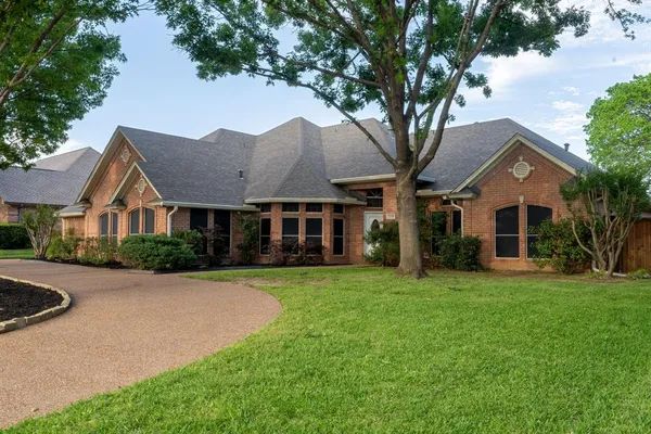 $799,000 | 5709 Hidden Oaks Drive, Colleyville, TX 76034
