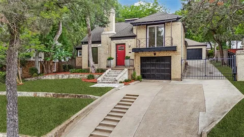 $420,000 | 702 North Hampton Road, Dallas, TX 75208