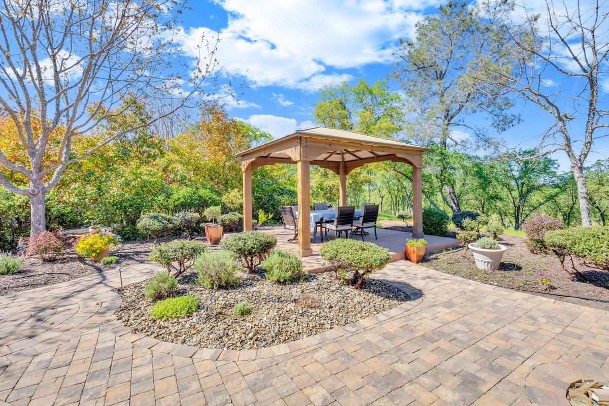 16 Rock Ridge Court, Unit 289 Copperopolis, CA 95228 - Photo 9 of 78 Gazebo for entertaining.