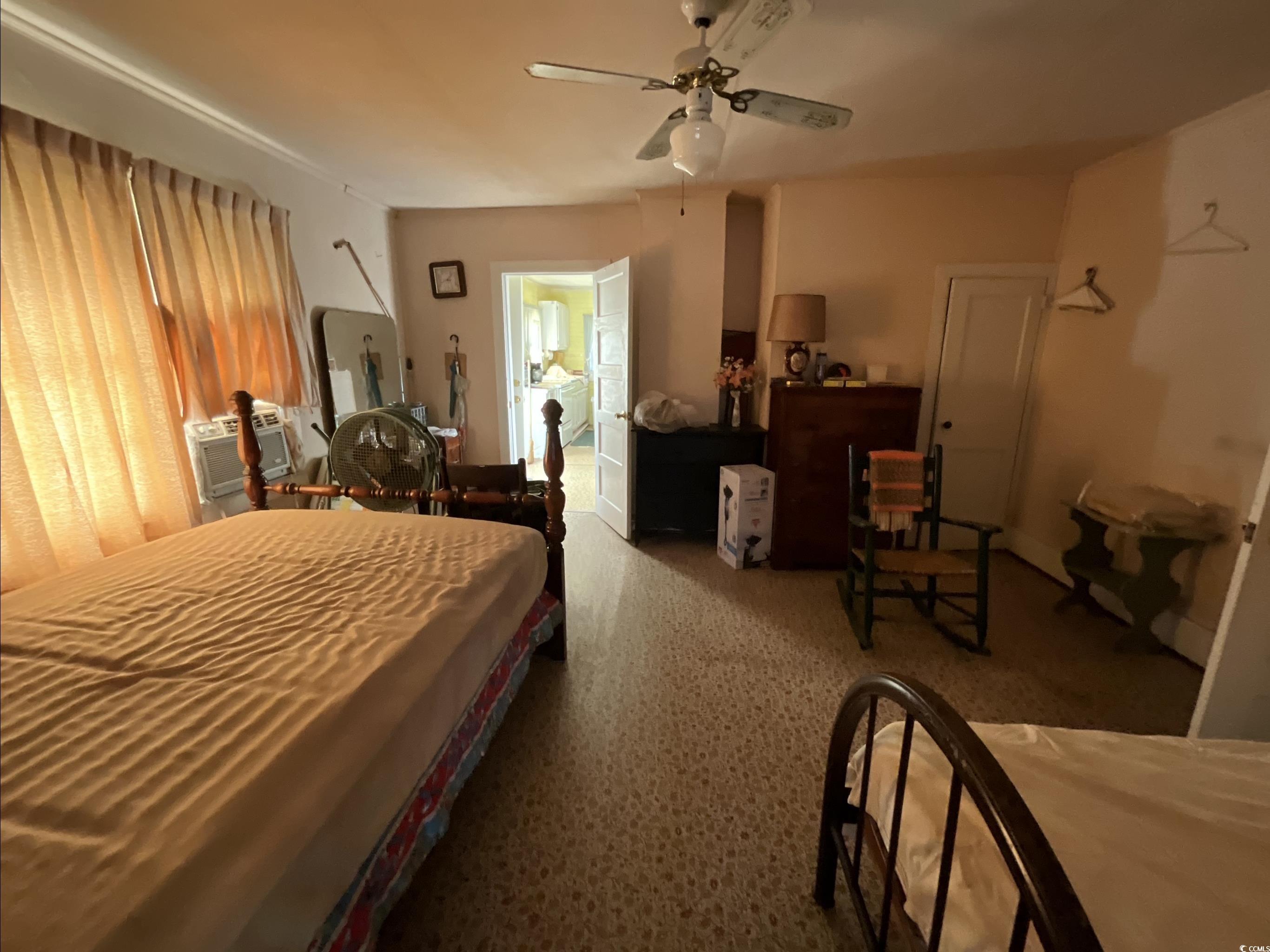381 Retired Avenue Marion, SC 29571 - Photo 6 of 9 Bedroom with ceiling fan