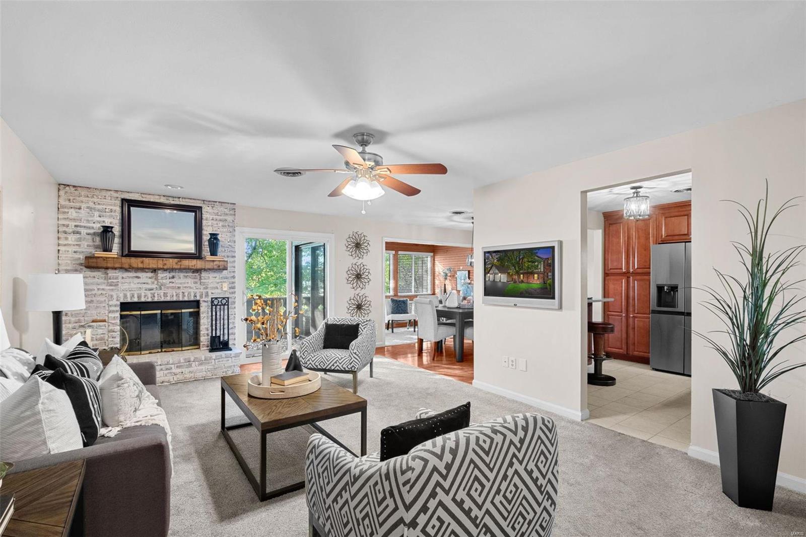 1623 Walpole Drive, Unit D Chesterfield, MO 63017 - Photo 2 of 25