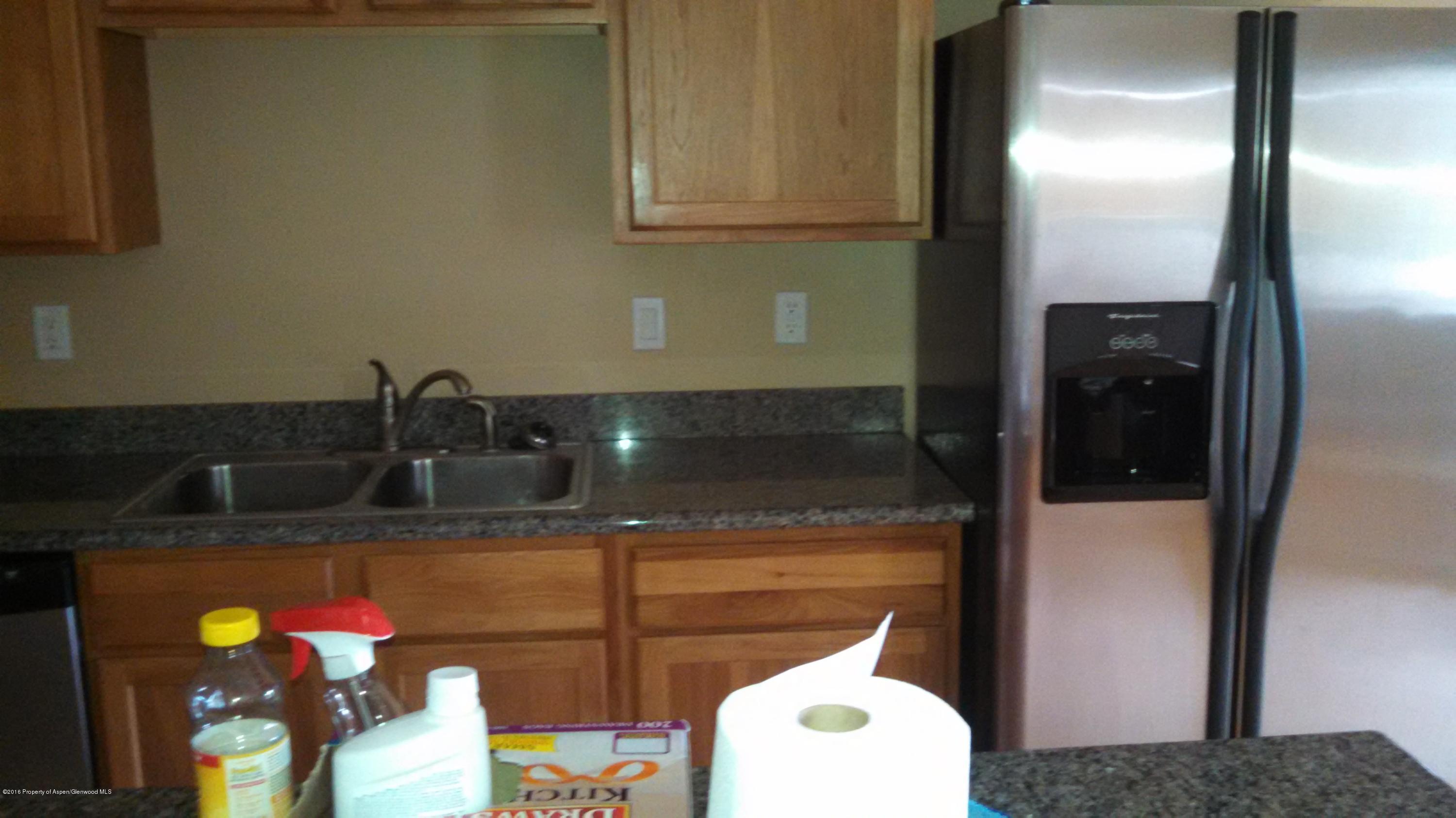 640 Alder Ridge Lane New Castle, CO 81647 - Photo 6 of 9 IMG_alder ridge kitchen