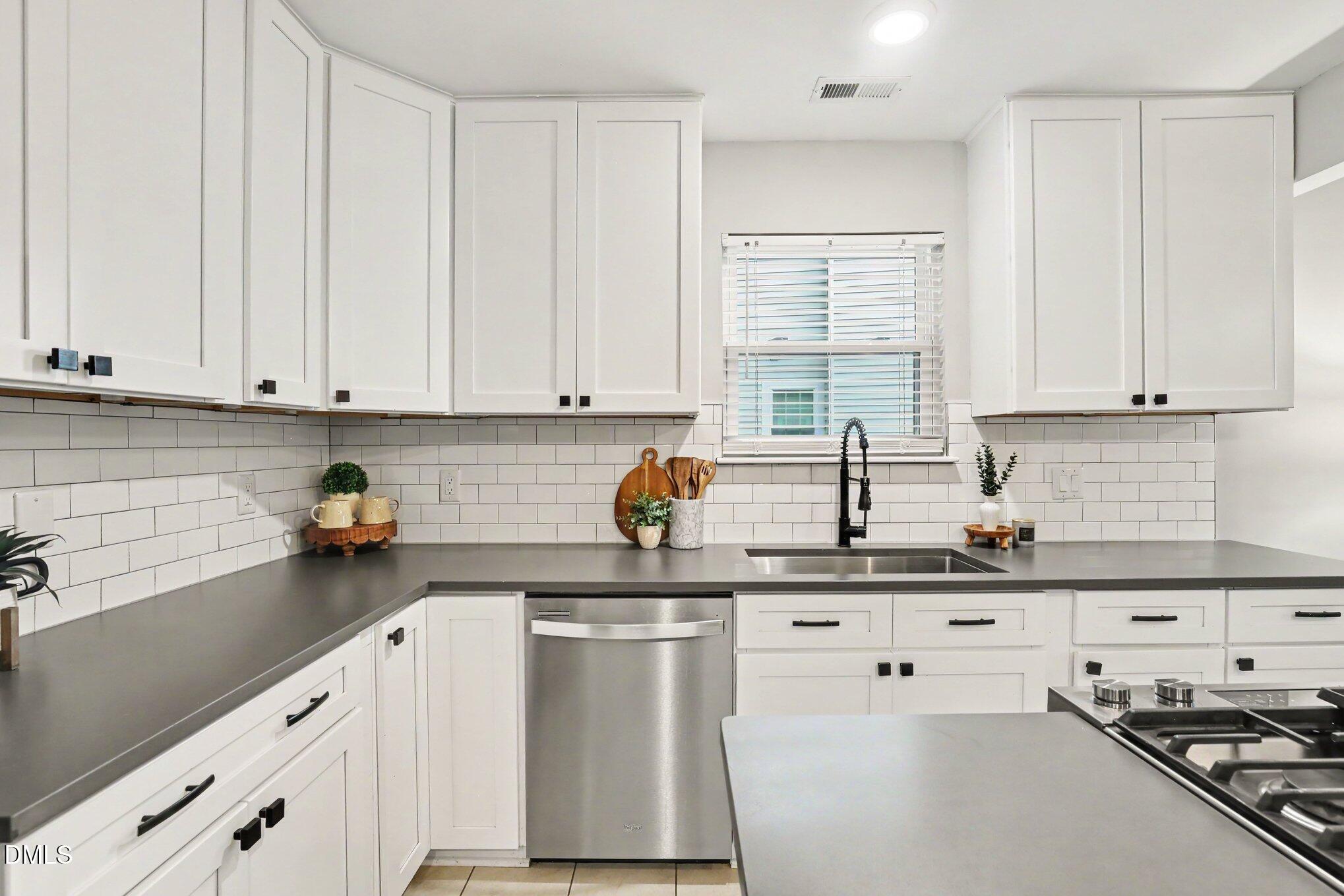 1016 Mills Street Raleigh, NC 27608 - Photo 11 of 29 file_9352