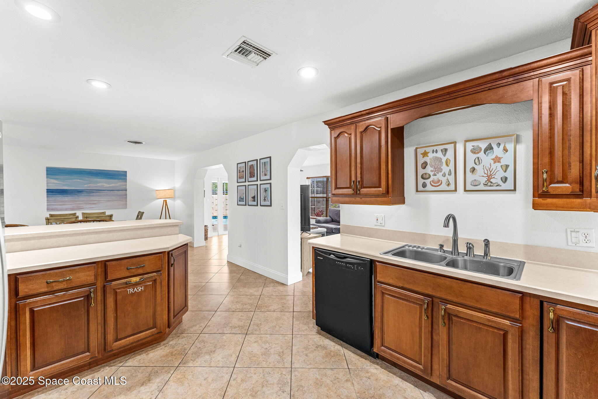 926 Santa Cruz Road Cocoa Beach, FL 32931 - Photo 13 of 43 DSC00514