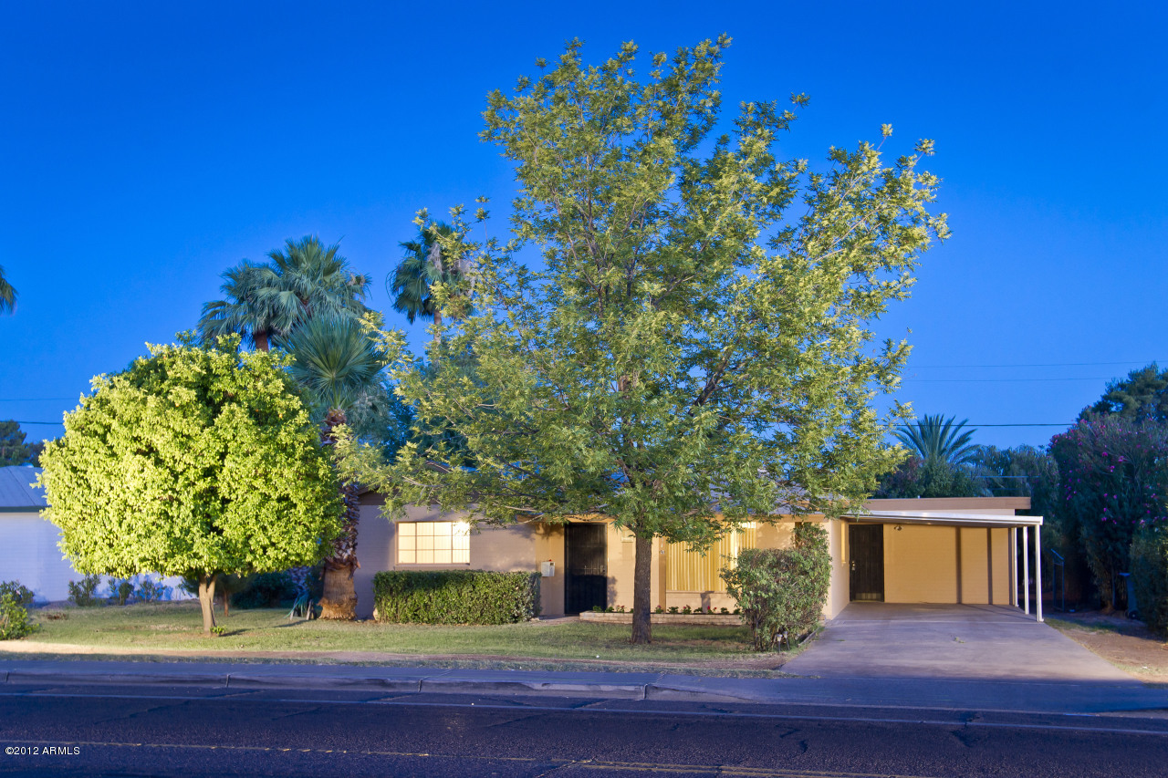 2231 East Osborn Road Phoenix, AZ 85016 - Photo 2 of 27 Front elevation 2