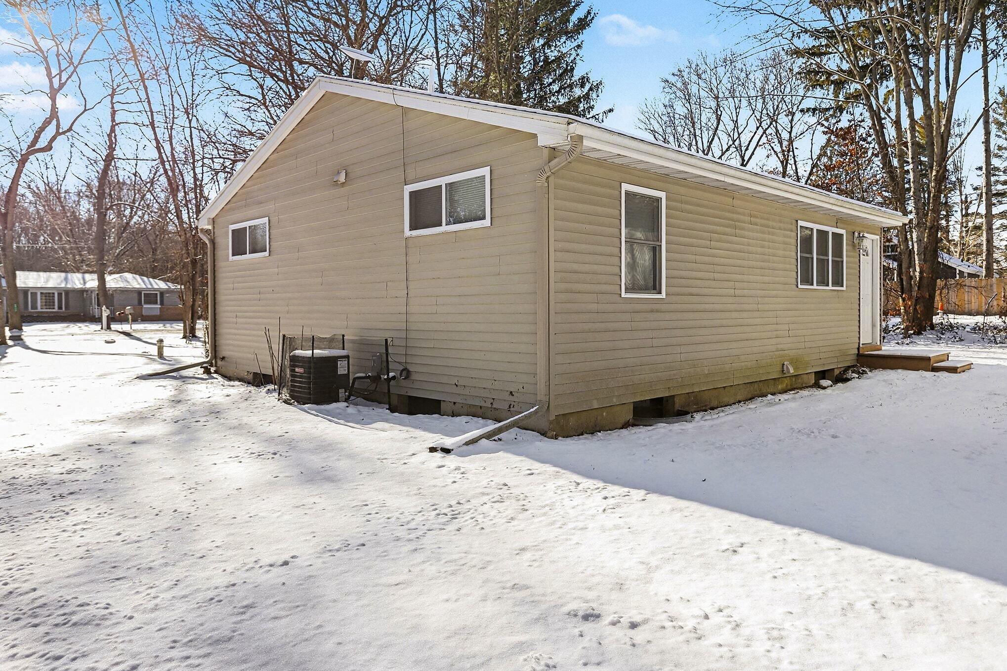 4115 East Kirby Road Battle Creek, MI 49017 - Photo 18 of 20 018_file_5967