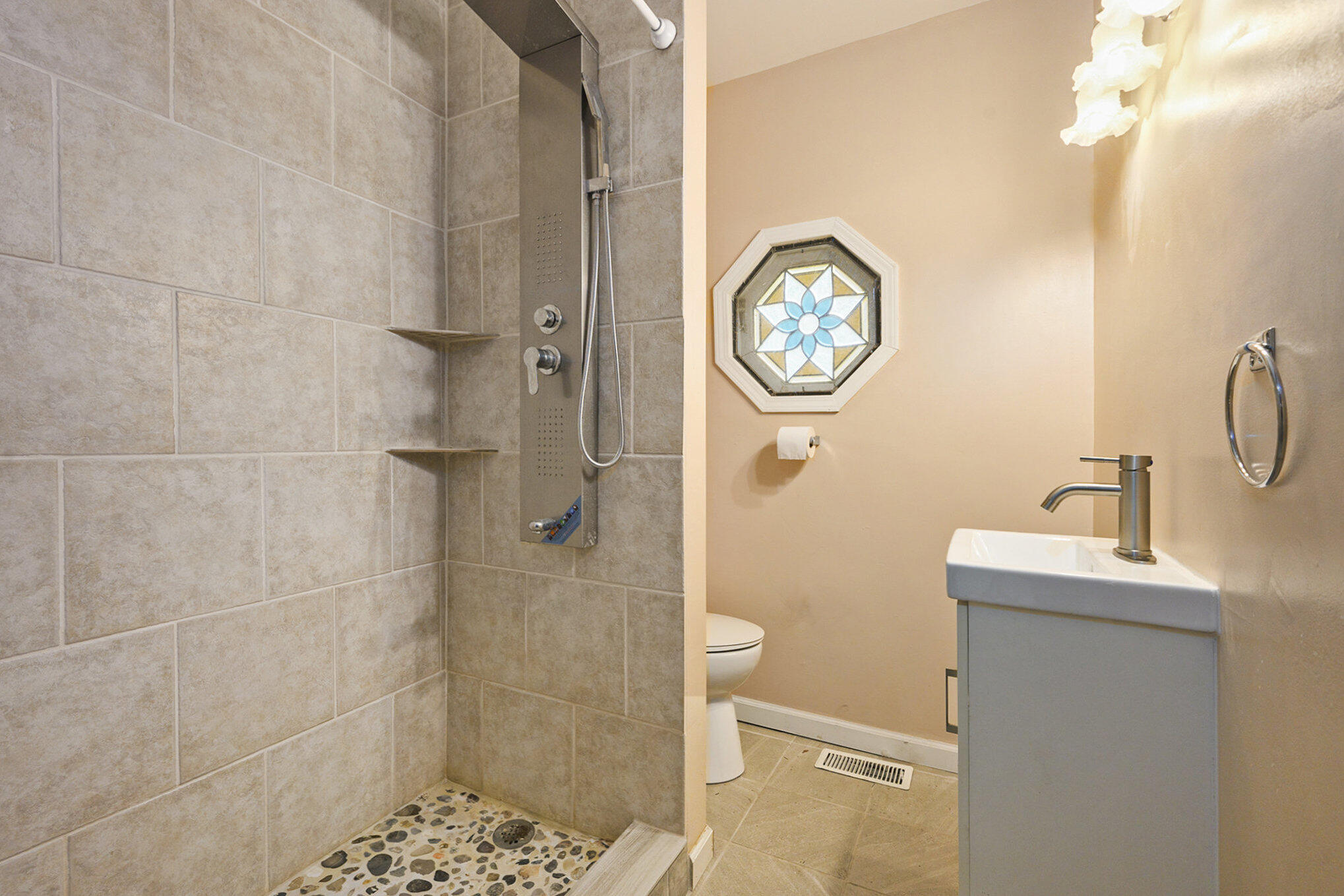 902 Millard Street Three Rivers, MI 49093 - Photo 12 of 17 012_file_508