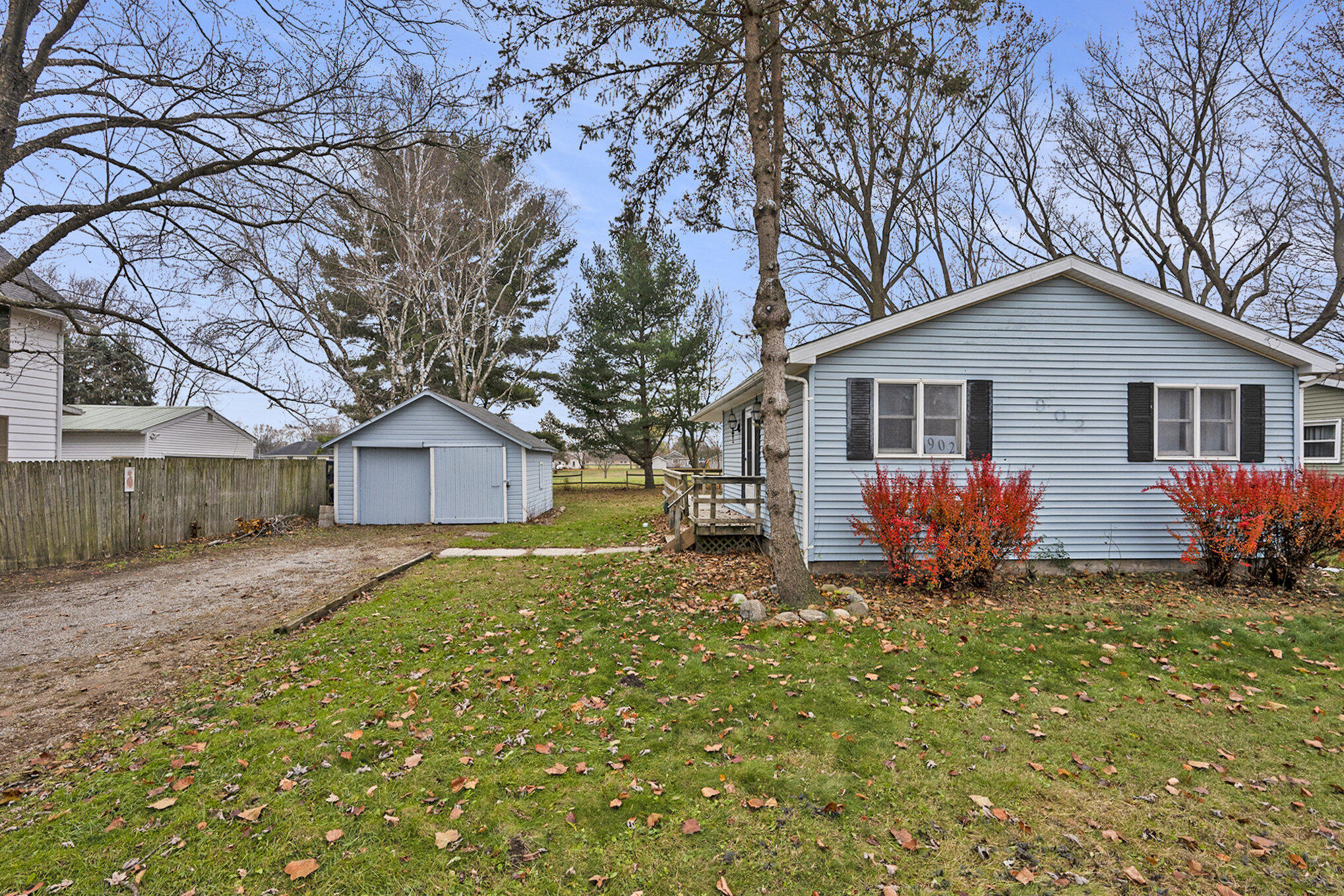 902 Millard Street Three Rivers, MI 49093 - Photo 2 of 17 002_file_503