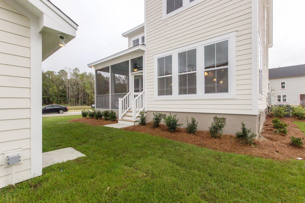 1587 Old Rivers Gate Road Mount Pleasant, SC 29466 - Photo 36 of 48 ck1710091-1041