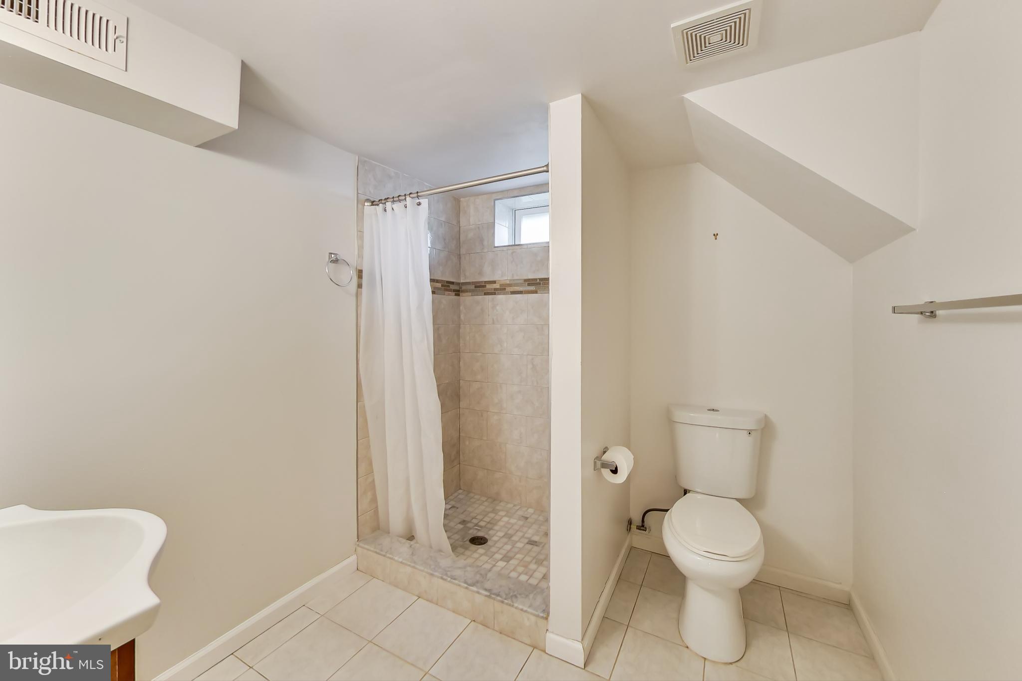 11609 Dewey Road Silver Spring, MD 20906 - Photo 25 of 35