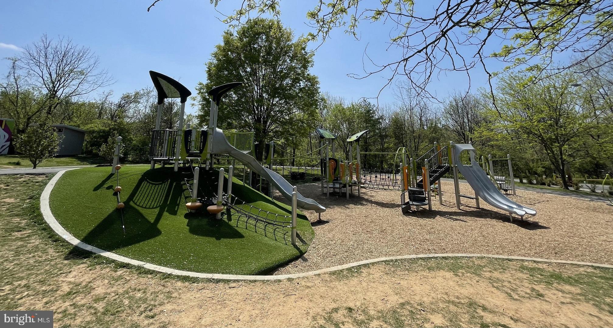 11609 Dewey Road Silver Spring, MD 20906 - Photo 33 of 35