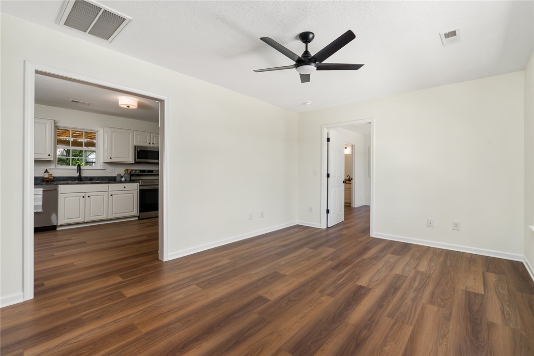 1515 East Calhoun Street Anderson, SC 29621 - Photo 5 of 32 Gallery Image 5