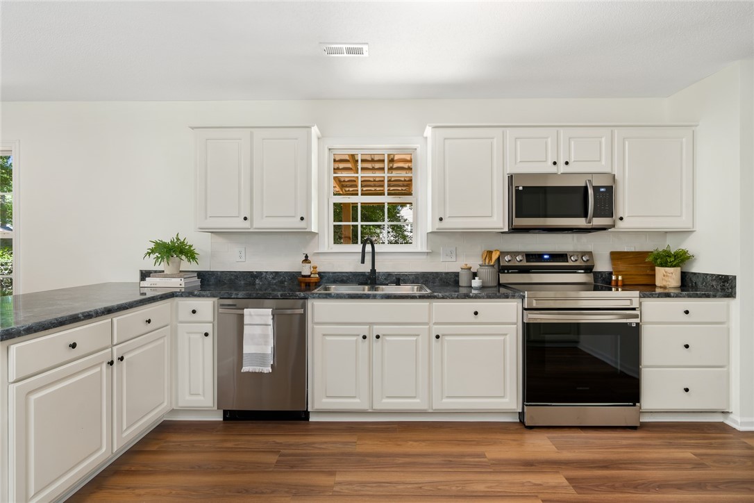 1515 East Calhoun Street Anderson, SC 29621 - Photo 8 of 32 Gallery Image 8
