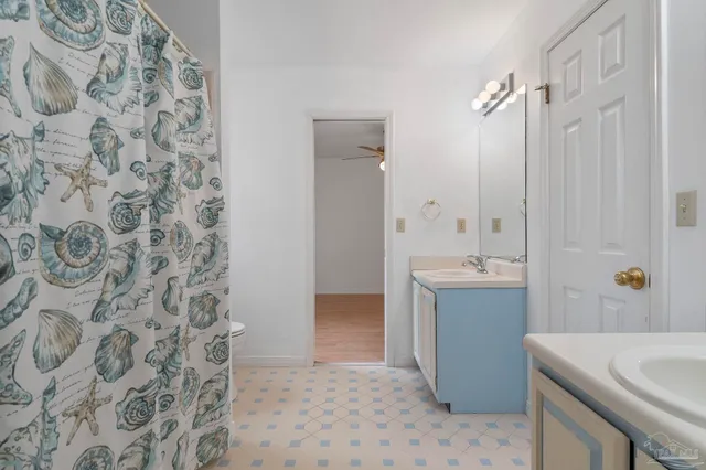 a livingroom with furniture and a window