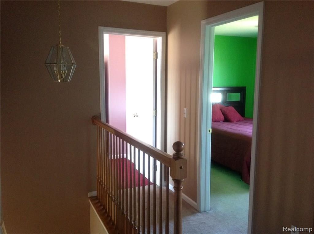922 Ridgeview Circle Lake Orion, MI 48362 - Photo 20 of 29