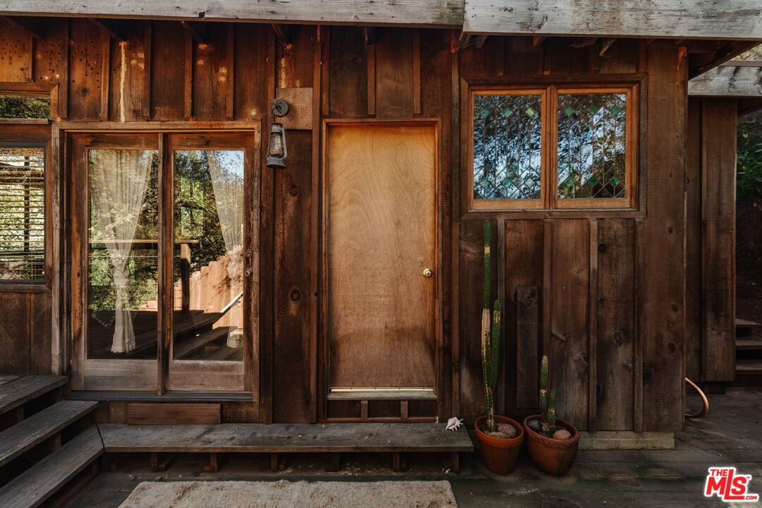 23300 Red Rock Road Topanga, CA 90290 - Photo 37 of 59