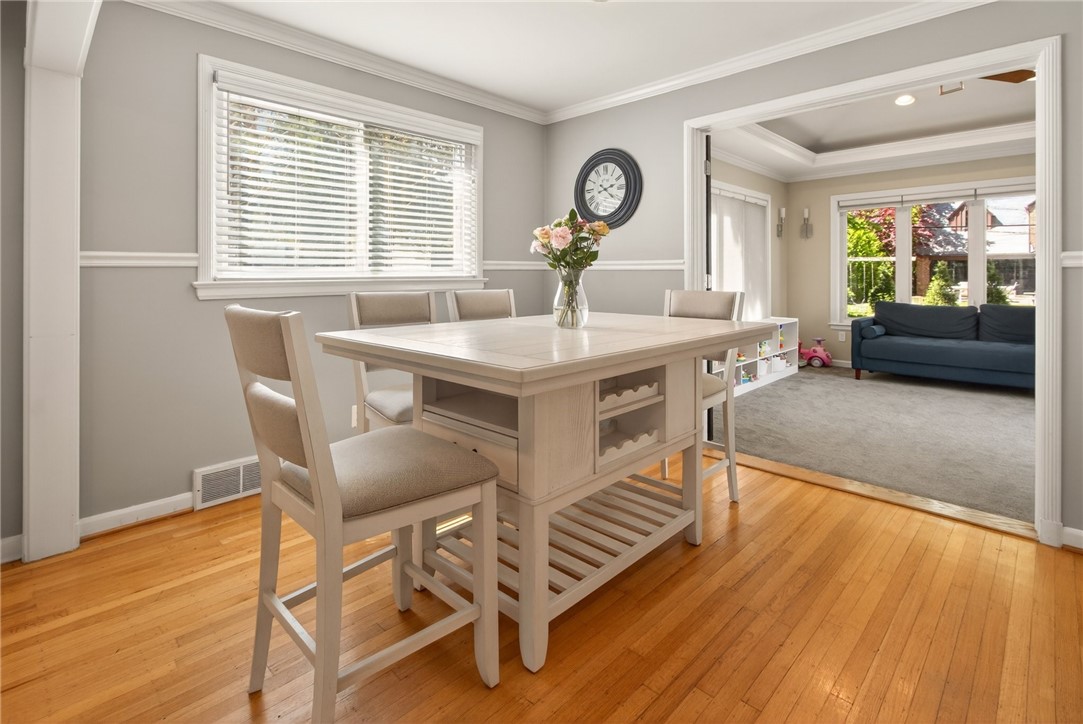 606 Claybourne Road Brighton, NY 14618 - Photo 10 of 43 Dining Area