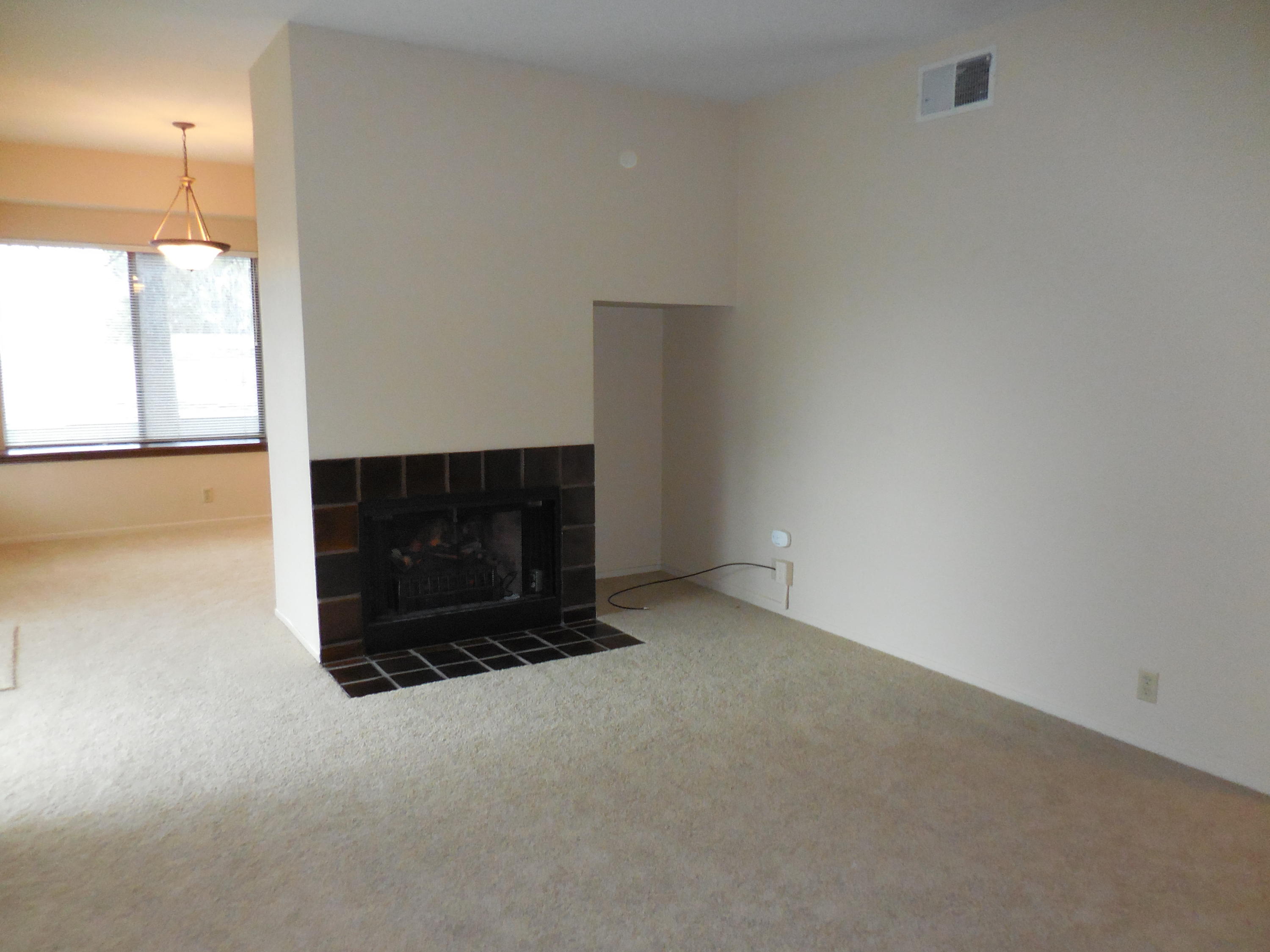 225 Ridgetop Drive, Unit 117 Redding, CA 96003 - Photo 13 of 20 LR to DA