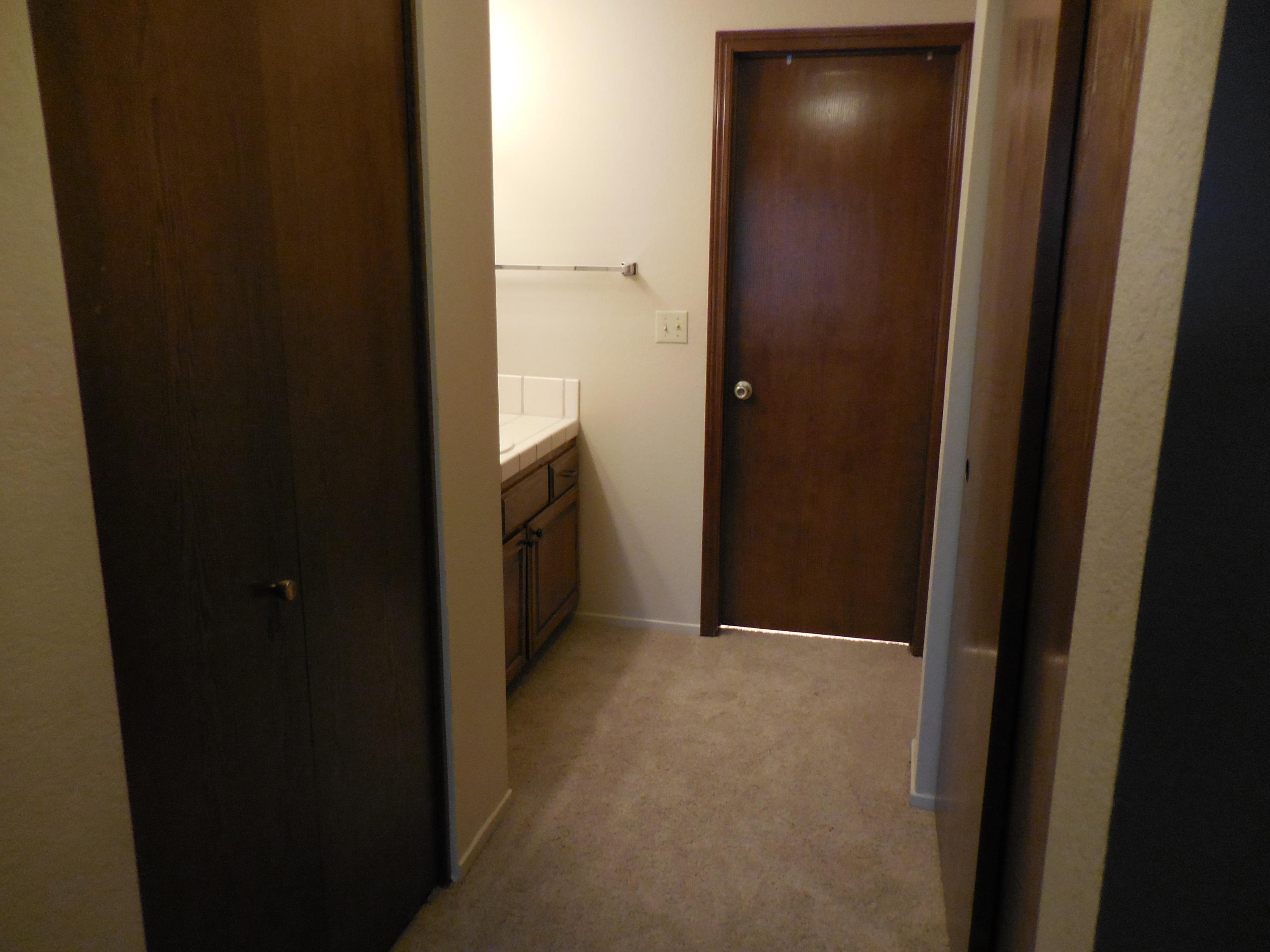 225 Ridgetop Drive, Unit 117 Redding, CA 96003 - Photo 19 of 20 To Master Bath