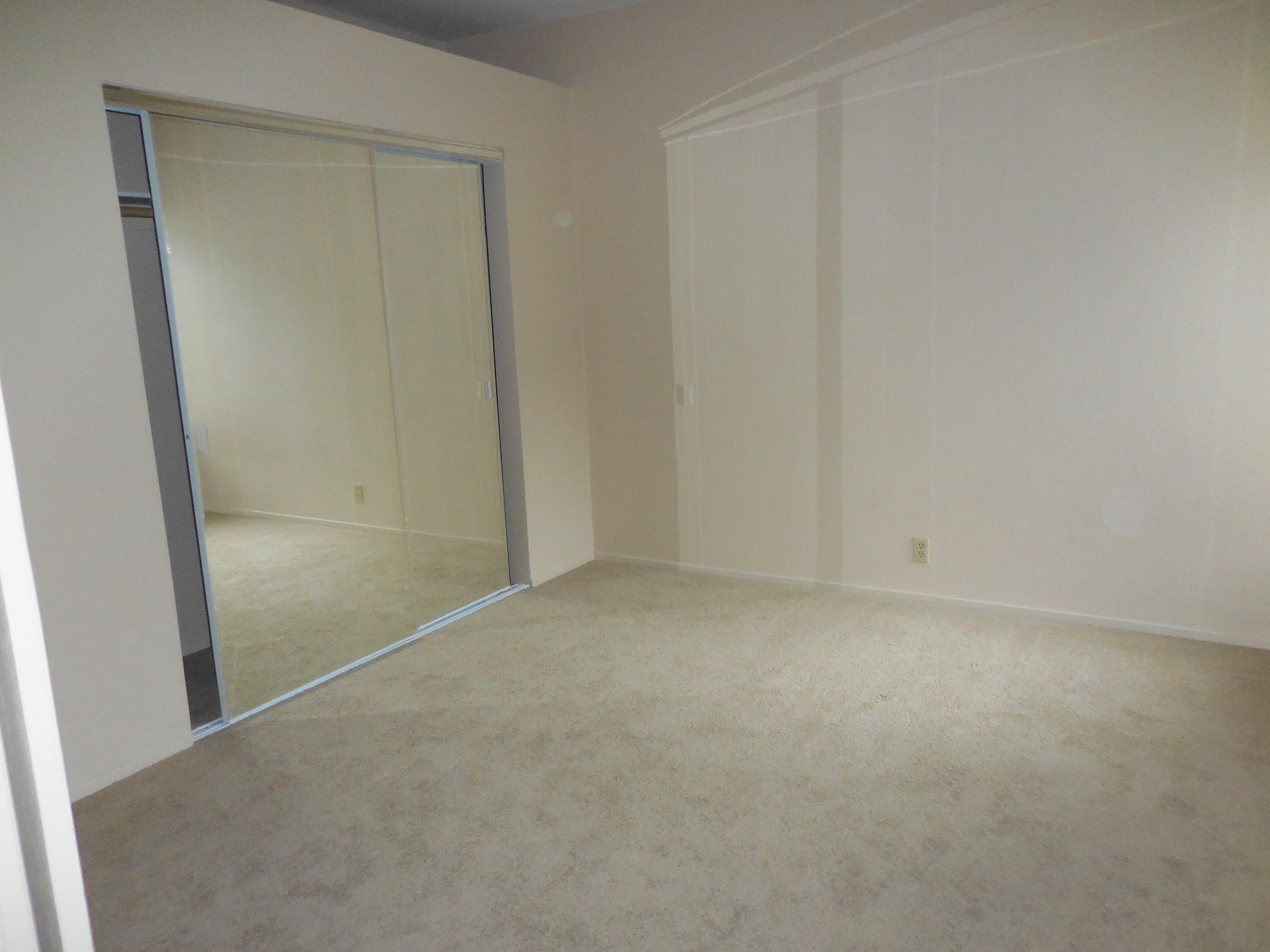 225 Ridgetop Drive, Unit 117 Redding, CA 96003 - Photo 7 of 20 2nd Bedroom or Den