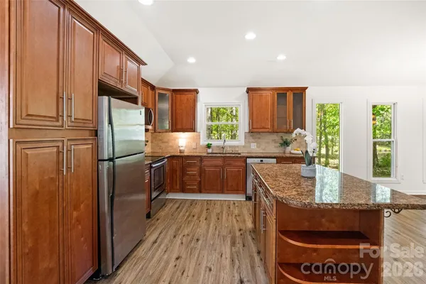 $475,000 | 5801 Lindenwood Drive, Matthews, NC 28104