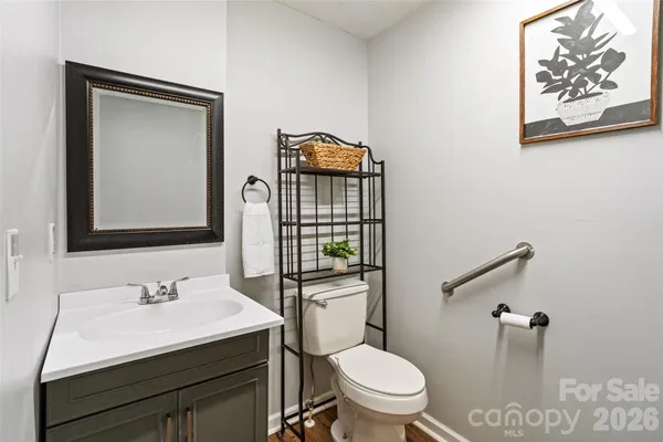 $475,000 | 5801 Lindenwood Drive, Matthews, NC 28104